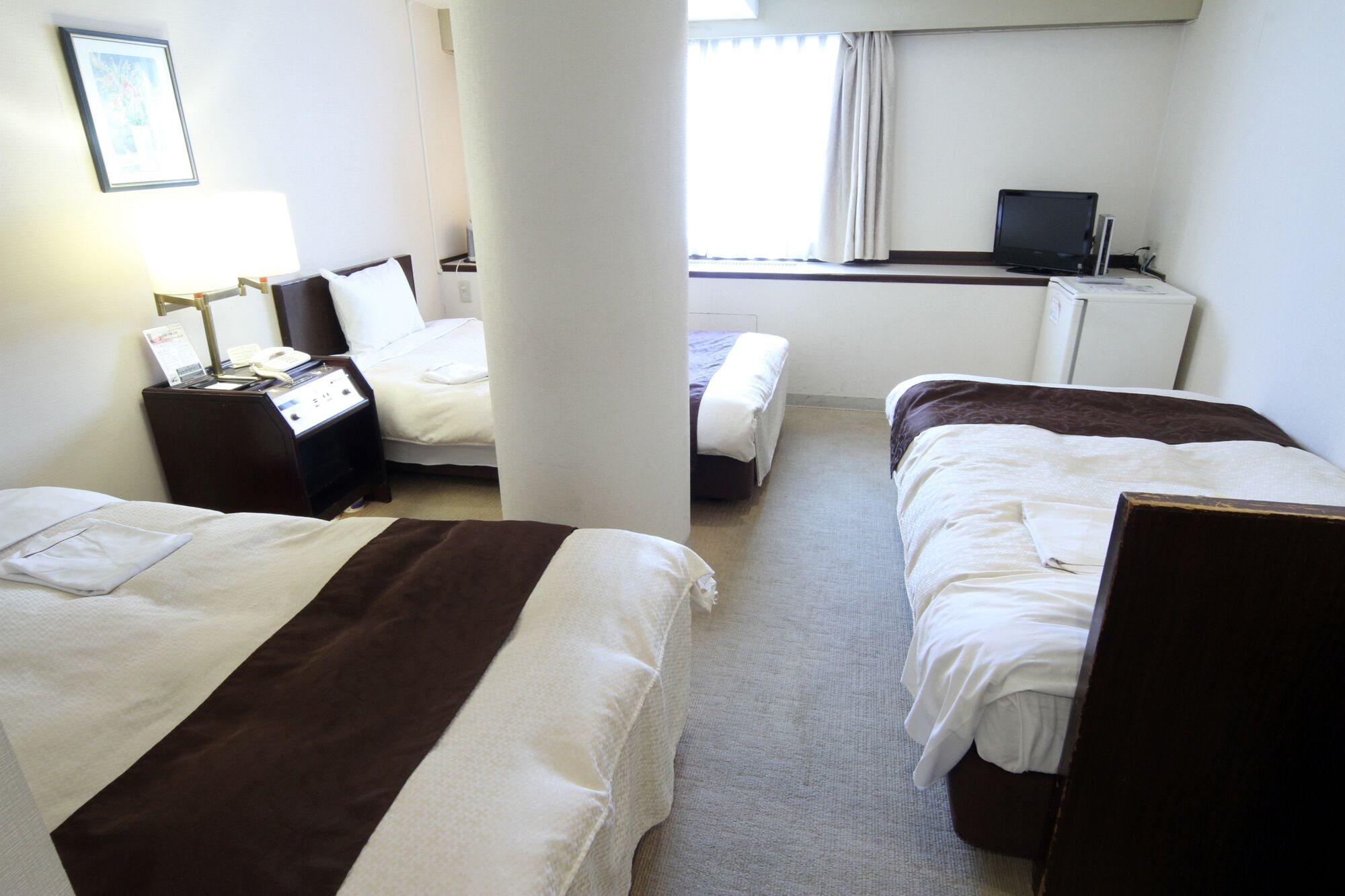 Hiroshima Kokusai Hotel Exterior photo