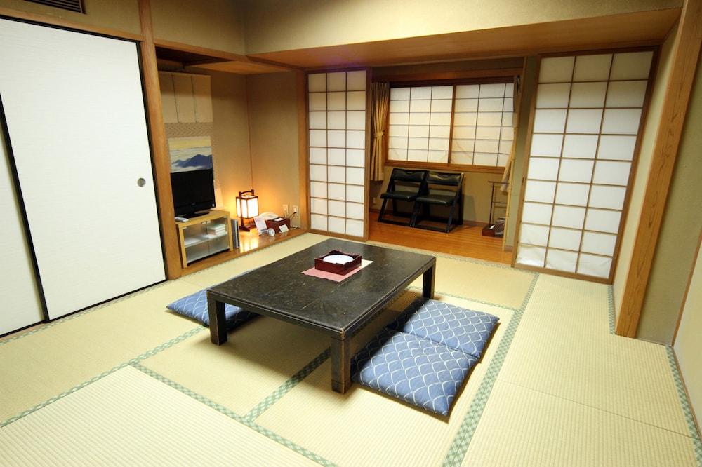 Hiroshima Kokusai Hotel Exterior photo